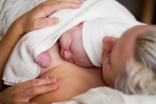 baby-bevalling-geboorte