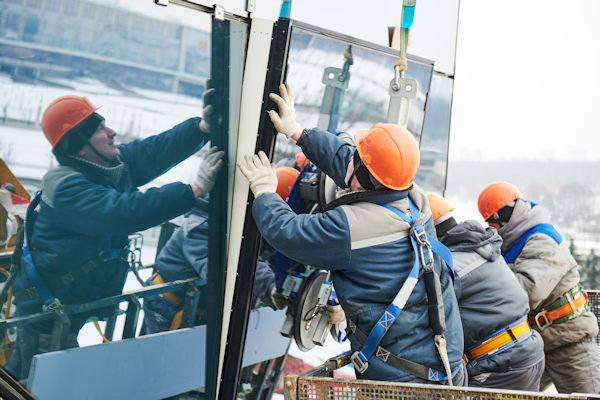Голландская строительная компания хочет сделать окна более безопасными в России
