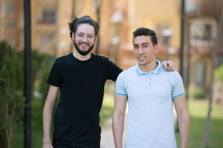 Israëliër David (24) en Palestijn Mahmoud (26) vechten niet tégen elkaar, maar mét elkaar: “Moorden verbroedert”