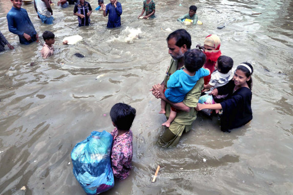 Besteden westerse media niet teveel aandacht aan de overstromingen in Pakistan?