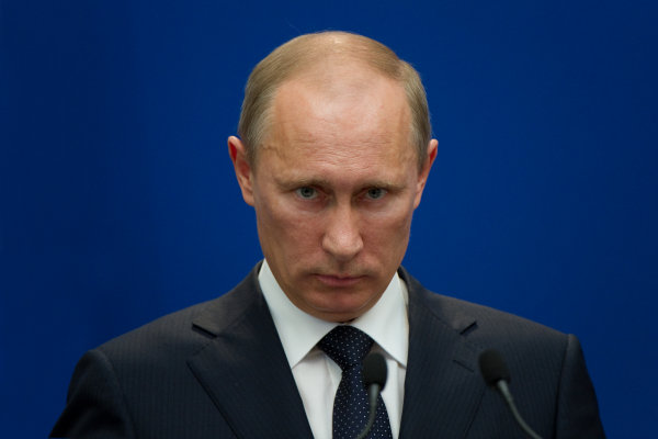 Poetin waarschuwt Oekraïne: “Geef je over, anders trek ik mijn troepen nog verder terug”