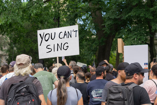 Tegenstanders Nickelback demonstreren tegen nieuw album