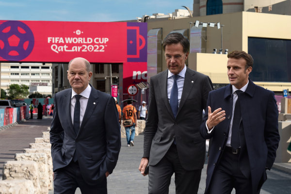 Westerse landen tevreden over WK: “Ons moreel-kolonialisme staat weer stevig op de kaart”