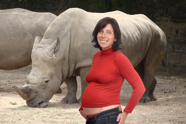 Suzanne (36) is draagmoeder voor met uitsterven bedreigde neushoorns